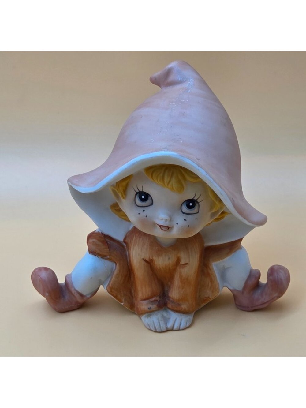 Vintage Homco 5213 Sitting Girl Figurine Pink Bonnet Big Eyes Porcelain REPAIRED
